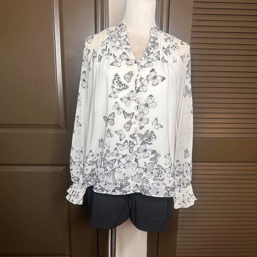 White House Black Market | Butterfly Print Blouse